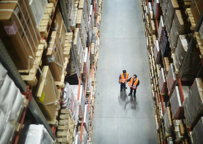 Navigating Pharma Logistics: 8 Key Challenges & Smart Solutions